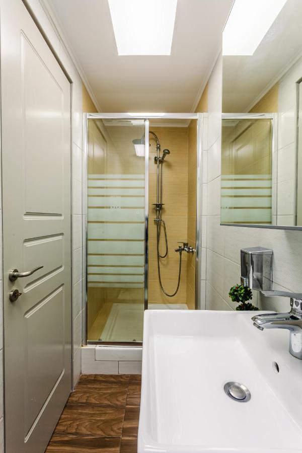 Citysea Fusion, Elegant Gem Minutes From The Beach Каламата Екстериор снимка