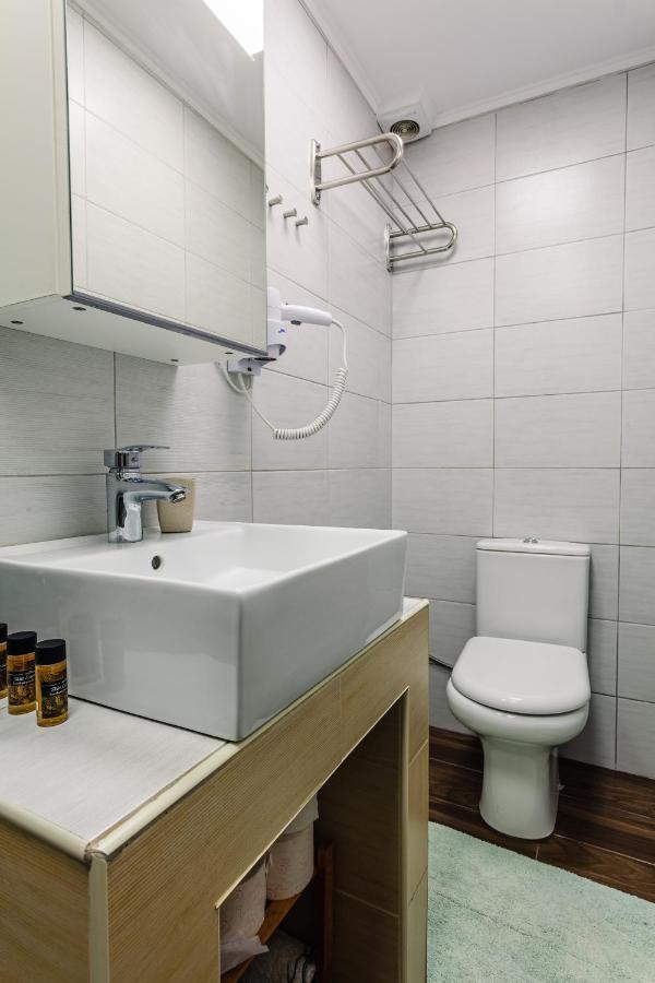 Citysea Fusion, Elegant Gem Minutes From The Beach Каламата Екстериор снимка